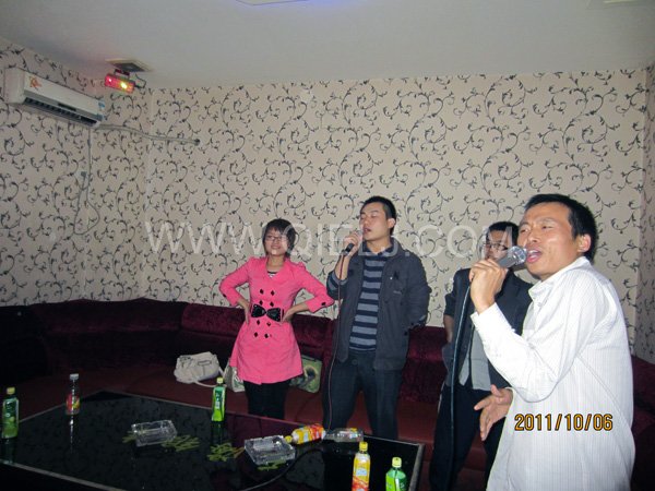 2011年10月，鄭州企鵝糧油機(jī)械有限公司--外貿(mào)部，十一國(guó)慶節(jié)團(tuán)體活動(dòng)！(圖1)