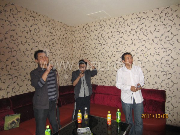 2011年10月，鄭州企鵝糧油機(jī)械有限公司--外貿(mào)部，十一國(guó)慶節(jié)團(tuán)體活動(dòng)！(圖6)